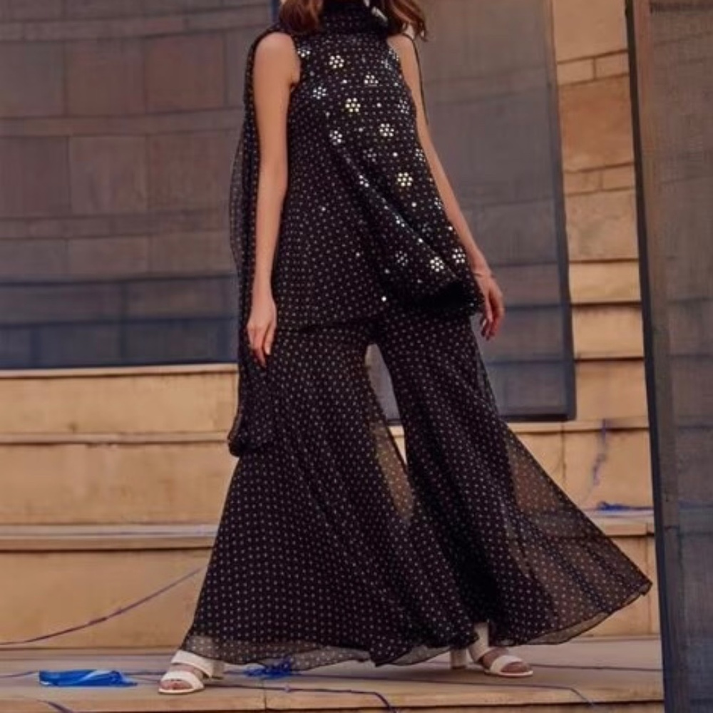 Kurta pants and dupatta set